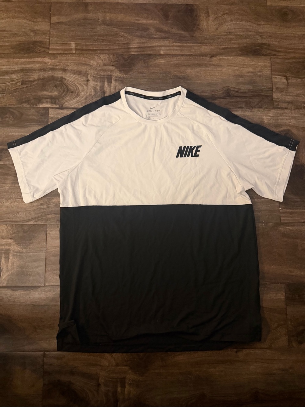 Nike Men’s White and Black Colorblock Athletic Polo